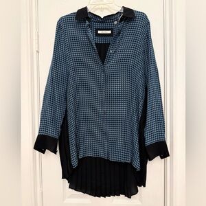 Robert Graham Blue and Black Houndstooth Button Down Silk Print Shirt-Size L